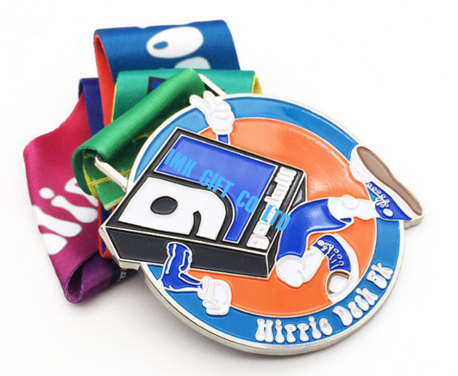 Golden Run glitter medal ,glitter lapel pin , green glitter  Award Medals
