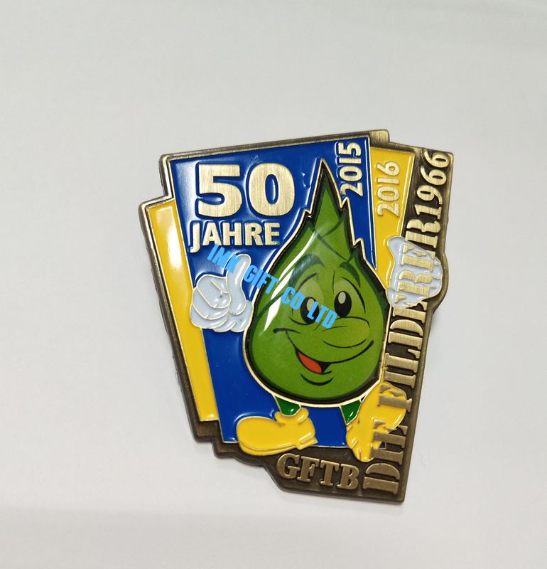 carval  .Sport pin , emablem badges Custom Badges  size be in 90mm  plating antique bronze , hang with V shape ribbon