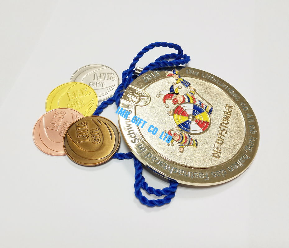 Factory direct sale custom metal diamond shaped gold plated carnival medals with sandblastinggermany carnival medal ,
